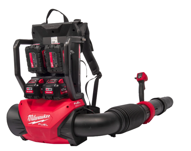 מפוח גב נטען 2X18V 4 עם 4 סוללות Milwaukee M18 F2BPB Fuel 12Ah