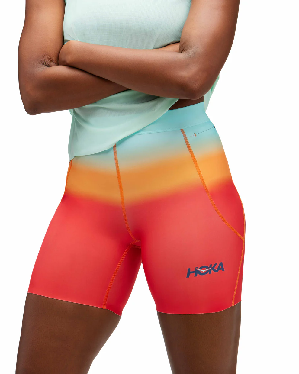 מכנס ריצה קצר נשים הוקה Hoka Novafly 1135016